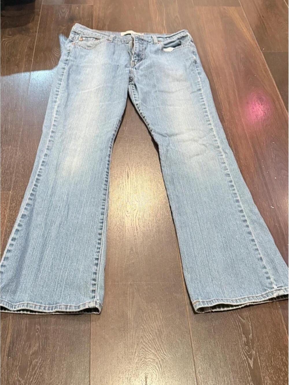 Levi’s Boot Cut Jeans – Women’s Size 12M 074